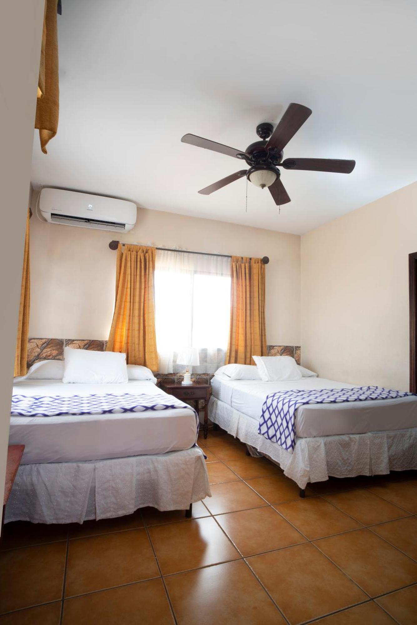 Apart Hotel La Trejo San Pedro Sula Exterior photo